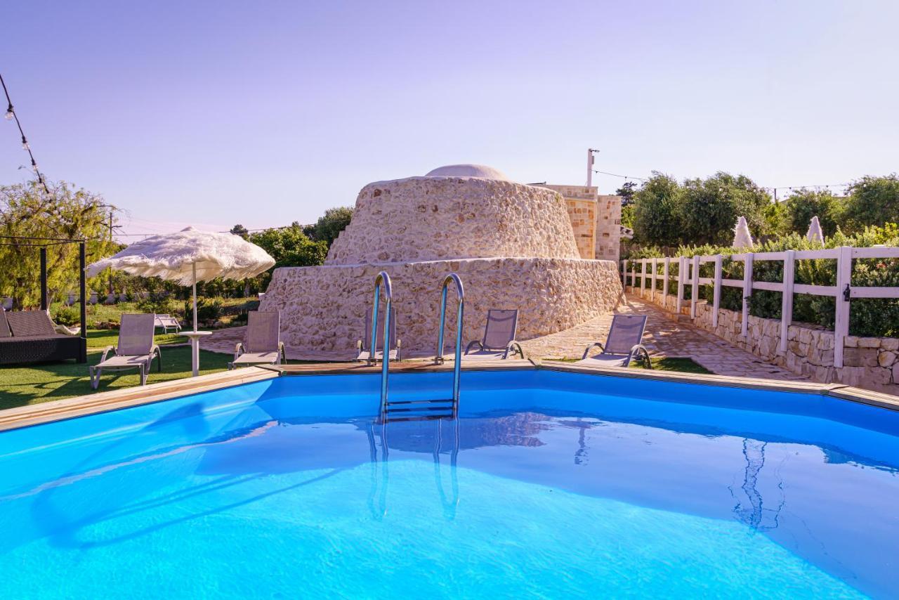 Relais Il Trullo Della Rupe Hotel Ostuni Luaran gambar