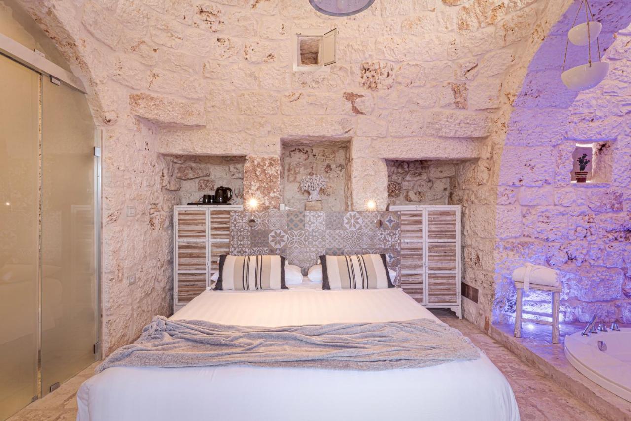 Relais Il Trullo Della Rupe Hotel Ostuni Luaran gambar