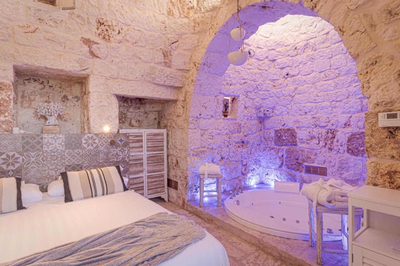 Relais Il Trullo Della Rupe Hotel Ostuni Luaran gambar